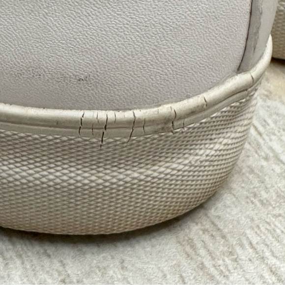 Steve Madden Mystify Size 8.5 Slip On White Sneakers Red White And Blue Strap - Picture 6 of 9